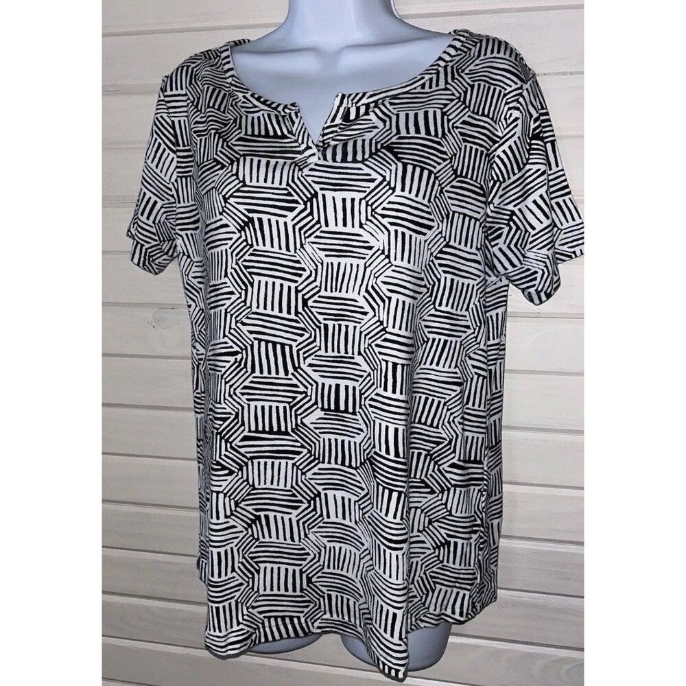 by Chico's Sz 1 (MEDIUM) Etched Tile Split Neck 100% Cotton Tee Black White EUC